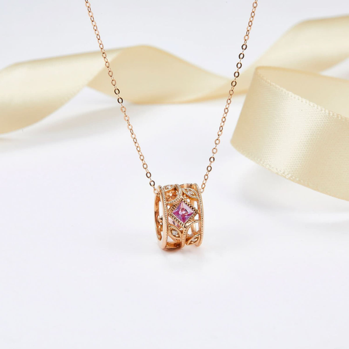 18k Solid Gold  Sapphire Wheel Necklace - Melbourne, Australia